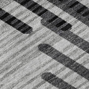 HomeRoots 8' X 10' Gray And Ivory Geometric Area Rug - Washable, UV Protected, Perfect for High-Traffic Spaces! 678800