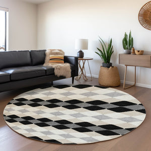 HomeRoots 8' Stylish Black, Gray & Ivory Geometric Washable Round Rug – Durable, UV-Protected & Easy Care! 679033