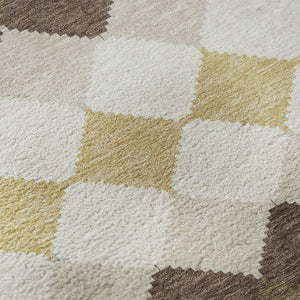 HomeRoots 8' Washable Round Rug in Brown, Beige & Gold – Durable Geometric Design with UV Protection for All Spaces 679045