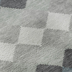 HomeRoots 8' Modern Gray Ivory & Silver Geometric Washable Round Rug with UV Protection for Any Space 679063