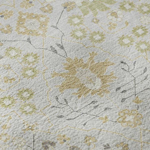 HomeRoots 8' Elegant Silver Gold and Gray Oriental Washable Round Rug with UV Protection for High-Traffic Areas 679231