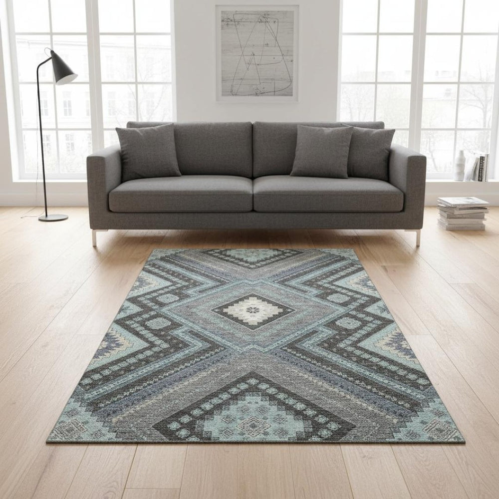 HomeRoots 5' X 8' Pewter Gray Tribal Area Rug - Washable, UV-Protected, Stain Resistant for Modern Living Spaces 679308