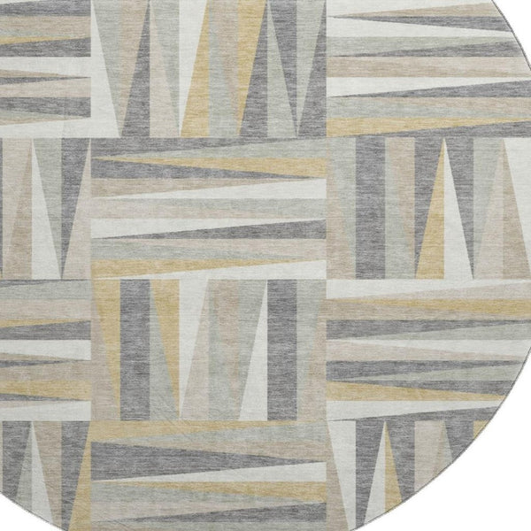 HomeRoots 8' Beige Ivory Gold Geometric Round Rug - Washable, UV Protected, Stylish & Stain-Resistant Design 679393