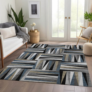 HomeRoots 5' Modern Geometric Washable Area Rug in Black, Beige & Ivory - Durable, UV Protected & Stylish! 679398