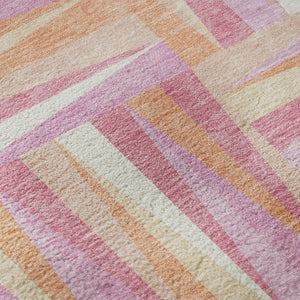 HomeRoots 8' Blush Peach & Ivory Modern Geometric Washable Round Rug - UV Protection, Durable & Stylish! 679405
