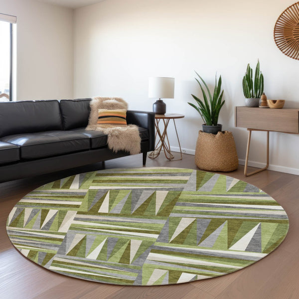 HomeRoots 8' Modern Green Ivory Gray Geometric Round Rug - Washable, UV Protected, Stain Resistant Beauty 679423