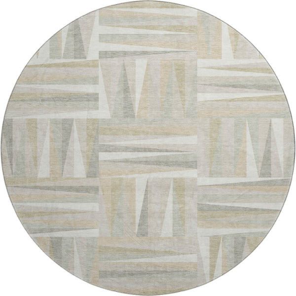 HomeRoots 8' Ivory and Beige Geometric Rug - Washable, UV-Protected, Stain-Resistant for Indoor & Outdoor Use 679429