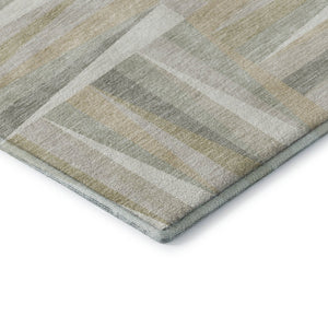 HomeRoots 8' Ivory and Beige Geometric Rug - Washable, UV-Protected, Stain-Resistant for Indoor & Outdoor Use 679429