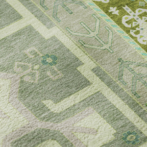 HomeRoots 8' Sage Ivory and Lime Green Southwestern Round Rug - Washable, UV Protected & Stain Resistant! 679669