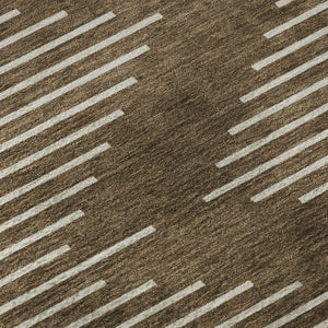 HomeRoots 8' Modern Brown and Beige Geometric Round Rug - Washable, UV Protected, Non-Slip, Stain Resistant 679699