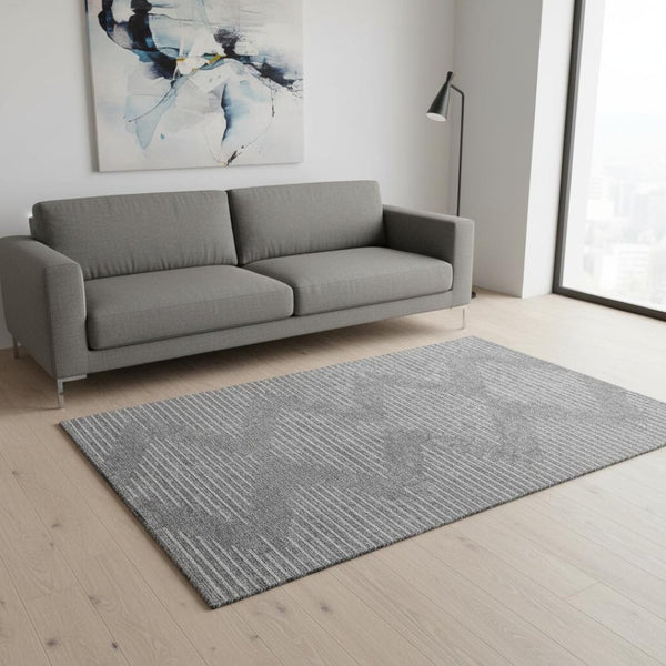 HomeRoots 5' X 8' Charcoal & Silver Geometric Area Rug - Washable, UV-Protected, Perfect for Modern Spaces! 679704