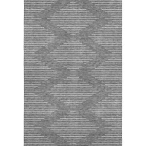 HomeRoots 5' X 8' Charcoal & Silver Geometric Area Rug - Washable, UV-Protected, Perfect for Modern Spaces! 679704