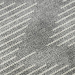 HomeRoots 8' Gray and Ivory Geometric Round Rug - Washable, UV-Protected, Stylish, Stain-Resistant Beauty 679735