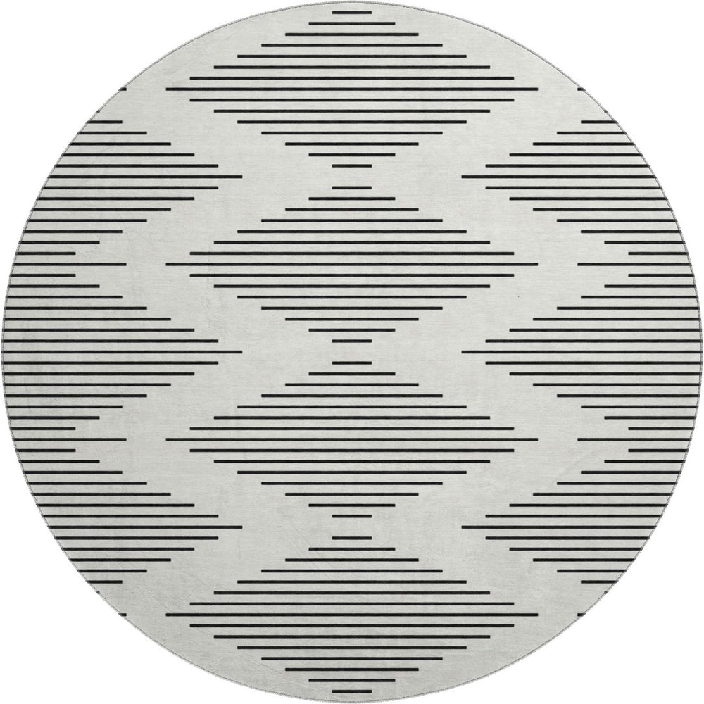 HomeRoots 8' Ivory and Black Geometric Round Rug - Washable, UV-Protected, Stain-Resistant, Durable Design 679741