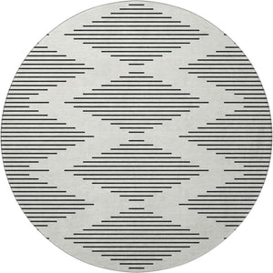 HomeRoots 8' Ivory and Black Geometric Round Rug - Washable, UV-Protected, Stain-Resistant, Durable Design 679741