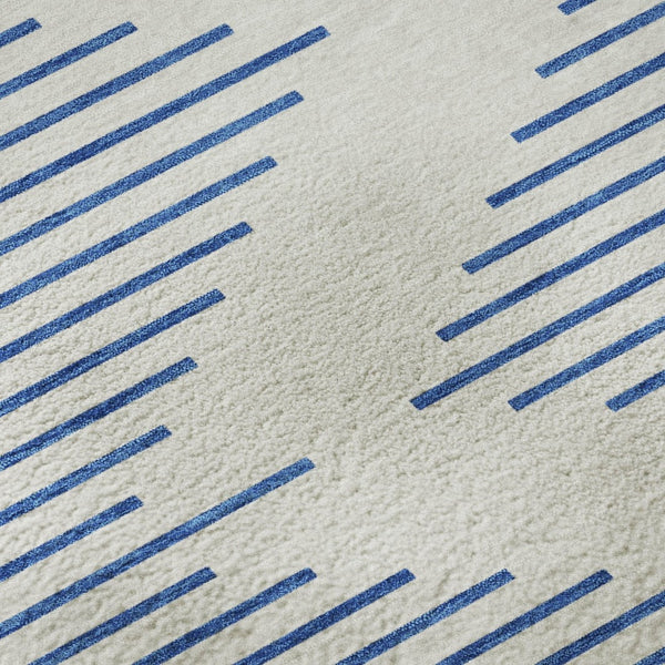 HomeRoots 8' Ivory & Navy Geometric Round Rug - Washable, Stain Resistant, UV Protected, Family-Friendly Style 679825