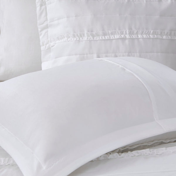 HomeRoots Set of Five White King Ring Stitch Bedding Set – Luxurious Comforter & Shams for Stylish Bedrooms 679875