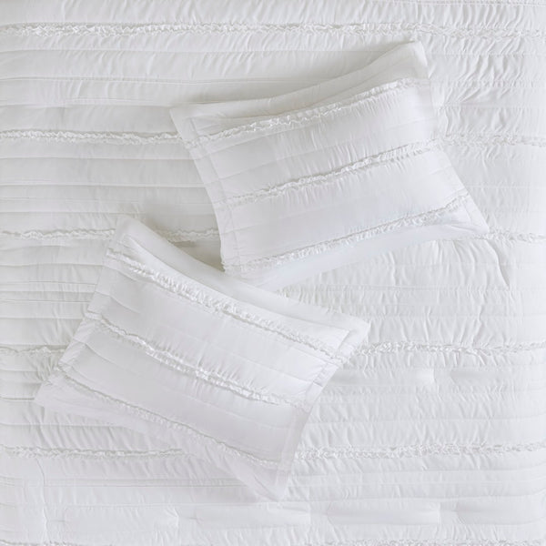 HomeRoots Set of Five White King Ring Stitch Bedding Set – Luxurious Comforter & Shams for Stylish Bedrooms 679875