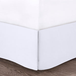HomeRoots Set of Five White King Ring Stitch Bedding Set – Luxurious Comforter & Shams for Stylish Bedrooms 679875