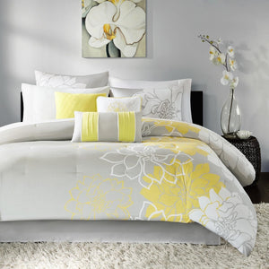 HomeRoots Set of Seven Gray and Yellow Floral Queen Bedding Ensemble with Ring Stitch Design for Modern Comfort 679880