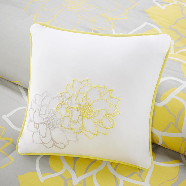 HomeRoots Set of Seven Gray and Yellow Floral Queen Bedding Ensemble with Ring Stitch Design for Modern Comfort 679880