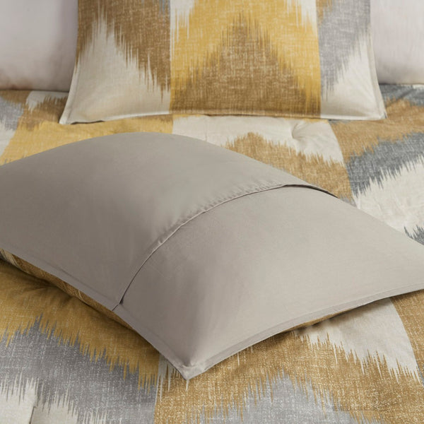 HomeRoots Set of Three Gray and Ivory Mid-Century Ring Stitch Polyester Comforter & Shams for Queen Beds 679882