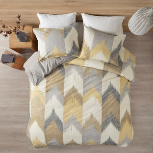 HomeRoots Set of Three Gray and Ivory Mid-Century Ring Stitch Polyester Comforter & Shams for Queen Beds 679882