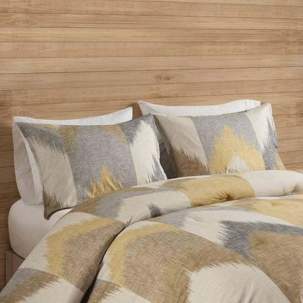HomeRoots Set of Three Gray and Ivory Mid-Century Ring Stitch Polyester Comforter & Shams for Queen Beds 679882