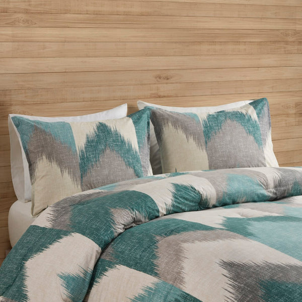 HomeRoots Set of Three Aqua and White Ring Stitch Bedding Collection – Luxurious Comforter & Shams Set 679884
