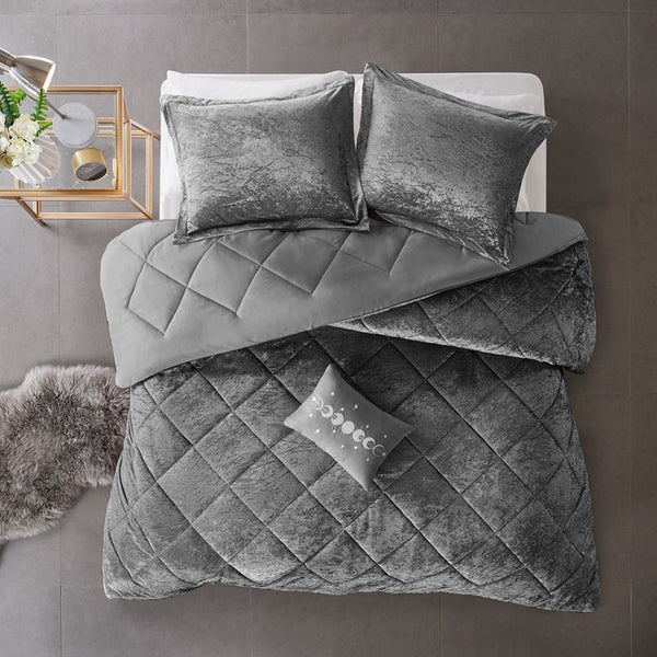 HomeRoots Set of Three Gray Twin Ring Stitch Comforter and Sham Set - Modern, Lightweight Bedding Ensemble 679892