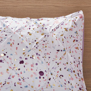 HomeRoots Set of Four Plum and White Abstract Ring Stitch Comforter & Shams - Luxurious, Lightweight Bedding 679894