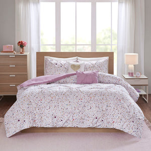 HomeRoots Set of Four Plum and White Abstract Ring Stitch Comforter & Shams - Luxurious, Lightweight Bedding 679894
