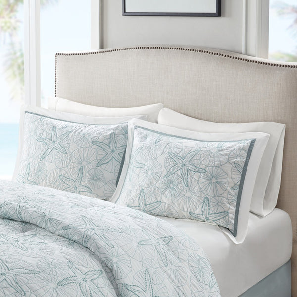 HomeRoots Set of Four White and Aqua Ring Stitch Comforter & Sham Set - Mid-Century Modern Bedroom Decor 679904