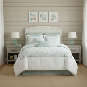 HomeRoots Set of Four White and Aqua Ring Stitch Comforter & Sham Set - Mid-Century Modern Bedroom Decor 679904