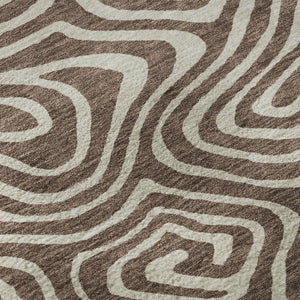 HomeRoots 8' Brown And Beige Abstract Washable Round Rug - Durable, UV-Protected, Stain-Resistant Design! 680076