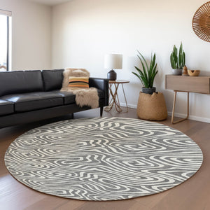 HomeRoots 8' Gray and Ivory Abstract Round Rug - Stylish, Washable, UV-Protected, Non-Slip for Modern Spaces! 680088