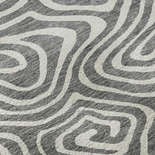 HomeRoots 8' Gray and Ivory Abstract Round Rug - Stylish, Washable, UV-Protected, Non-Slip for Modern Spaces! 680088