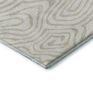 HomeRoots 8' Ivory and Beige Abstract Round Rug - Washable, UV Protected, Soft, Durable for High-Traffic Areas 680094