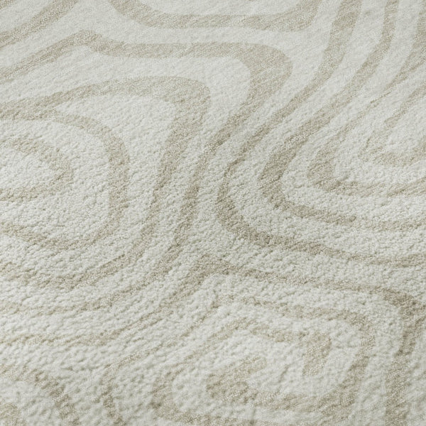 HomeRoots 8' Ivory and Beige Abstract Round Rug - Washable, UV Protected, Soft, Durable for High-Traffic Areas 680094