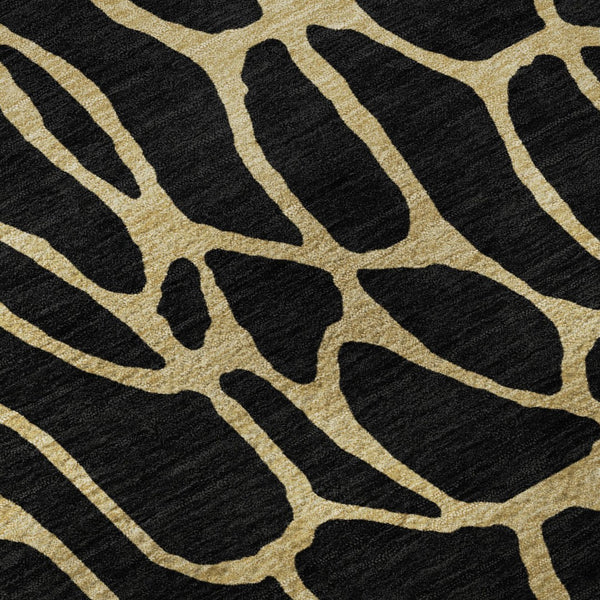HomeRoots 8' Modern Black and Gold Geometric Round Rug - Washable, Stain Resistant with UV Protection & Non-Slip 680304