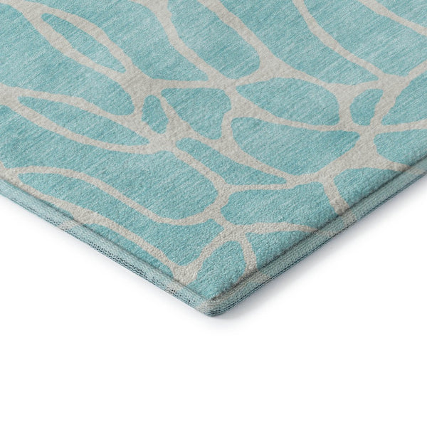 HomeRoots 8' Aqua & Ivory Geometric Round Rug - Washable, UV-Protected, Durable Design for Busy Homes 680370