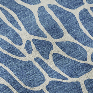HomeRoots 8' Blue and Ivory Geometric Round Rug - Washable, UV Protected, Durable Design for All Spaces 680388