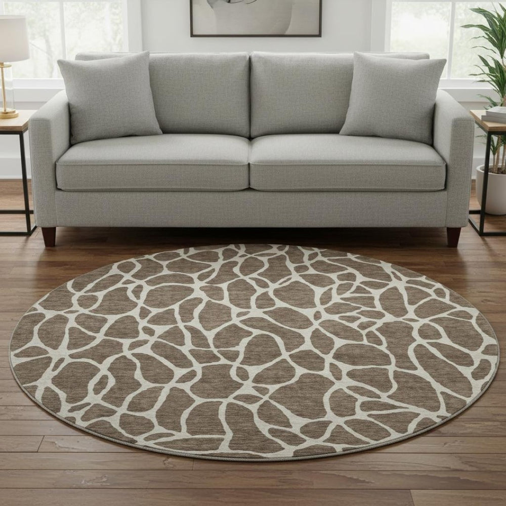 HomeRoots 8' Modern Brown and Beige Geometric Round Rug - Washable, UV Protected, Non-Slip, Stain Resistant 680394