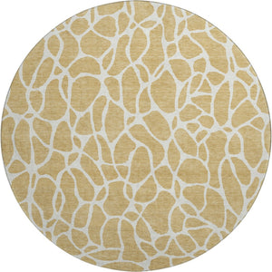 HomeRoots 8' Gold and Ivory Geometric Round Rug - Washable, UV Protected, Perfect for High-Traffic Areas! 680406