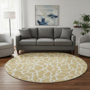 HomeRoots 8' Gold and Ivory Geometric Round Rug - Washable, UV Protected, Perfect for High-Traffic Areas! 680406