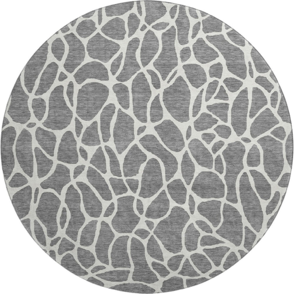 HomeRoots 8' Gray and Ivory Geometric Round Rug - Washable, UV-Protected, Durable for High-Traffic Areas 680412