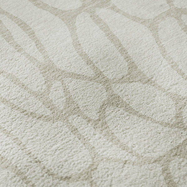 HomeRoots 8' Ivory and Beige Geometric Round Rug – Stylish, Washable, UV Protected for Modern Homes & Families 680418