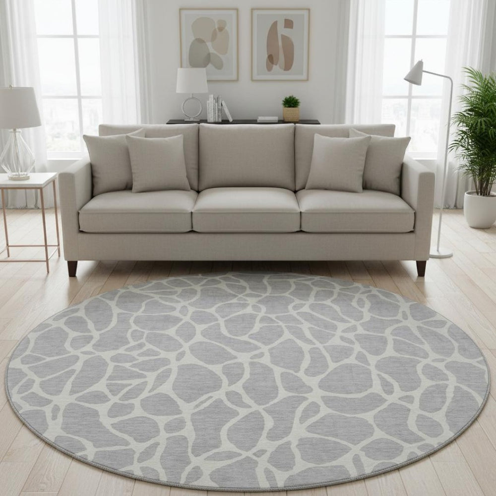 HomeRoots 8' Silver and Ivory Geometric Round Rug - Washable, UV-Protected, Stain-Resistant, Modern Elegance 680436