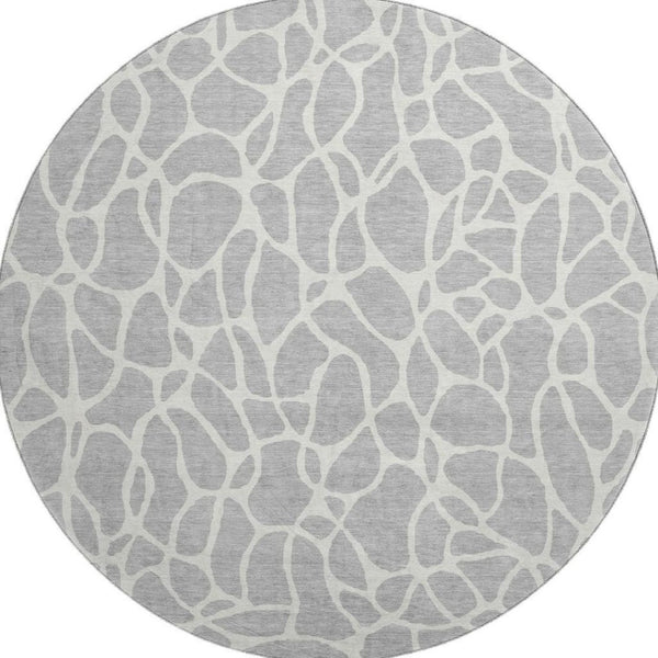 HomeRoots 8' Silver and Ivory Geometric Round Rug - Washable, UV-Protected, Stain-Resistant, Modern Elegance 680436