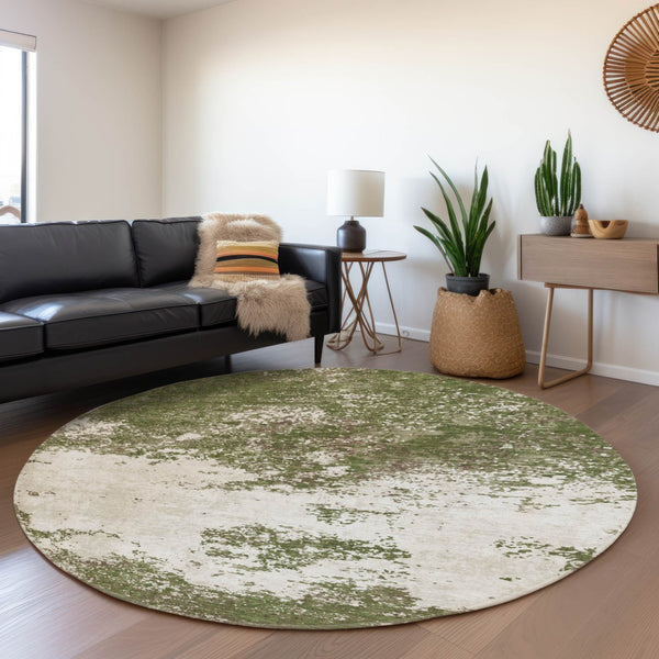 HomeRoots 8' Olive Green and Ivory Abstract Round Rug - Washable, UV-Protected, Stain-Resistant Design for Modern Homes 680666